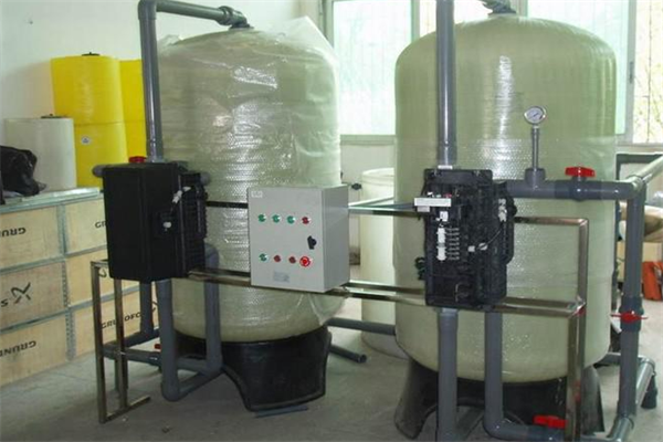 工業軟化水設備