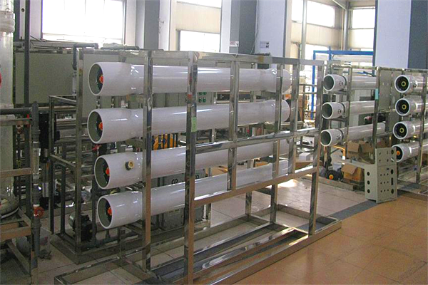 單級(jí)反滲透凈水設(shè)備