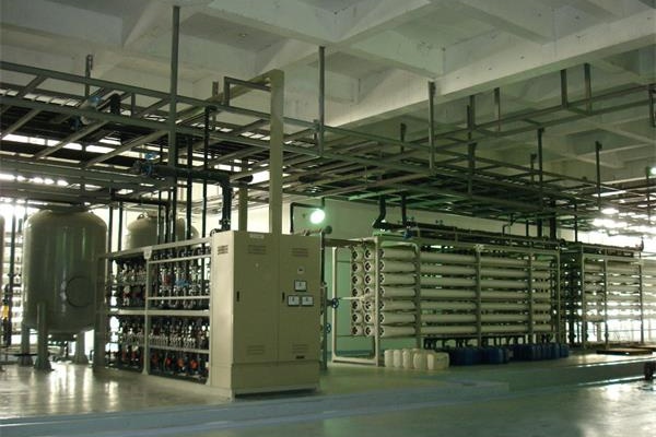 工業(yè)反滲透超純水設備