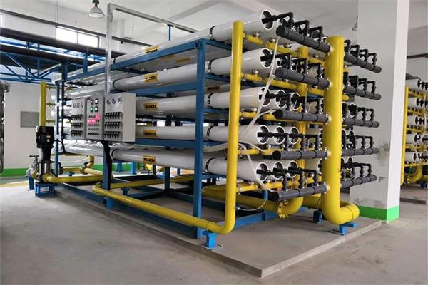 工業(yè)反滲透設(shè)備應(yīng)用