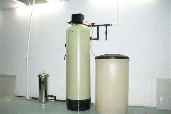 軟化水設備工作流程