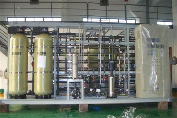 一套反滲透水處理設備