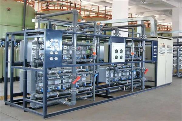 大型工業(yè)超純水制水設(shè)備