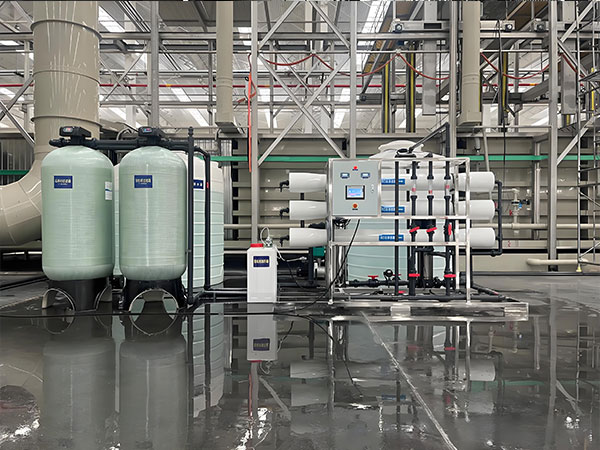 除鹽水處理設備多少錢？工業采購需關注這些要點