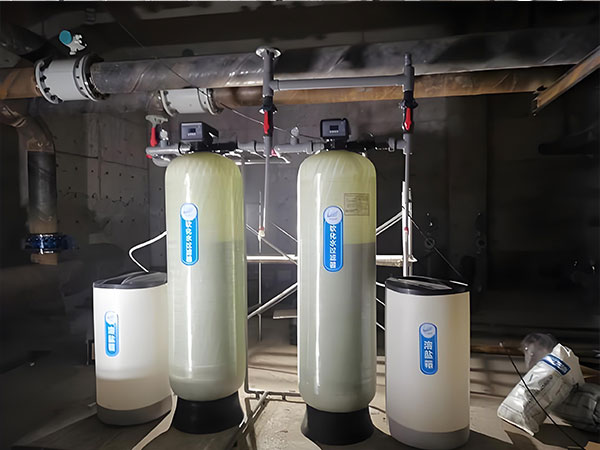 換熱站軟化水處理設(shè)備：守護(hù)換熱系統(tǒng)高效運(yùn)轉(zhuǎn)的核心配置
